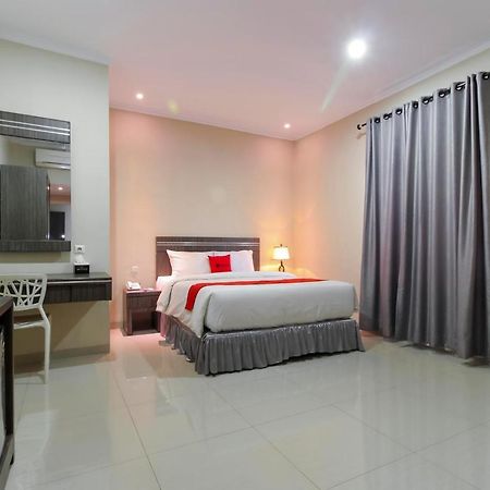 Reddoorz Plus Syariah @ Jalan Sriwijaya ميدان المظهر الخارجي الصورة