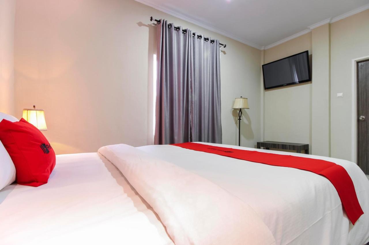 Reddoorz Plus Syariah @ Jalan Sriwijaya ميدان المظهر الخارجي الصورة