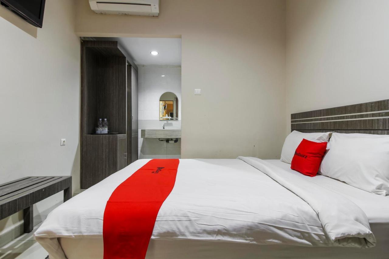 Reddoorz Plus Syariah @ Jalan Sriwijaya ميدان المظهر الخارجي الصورة