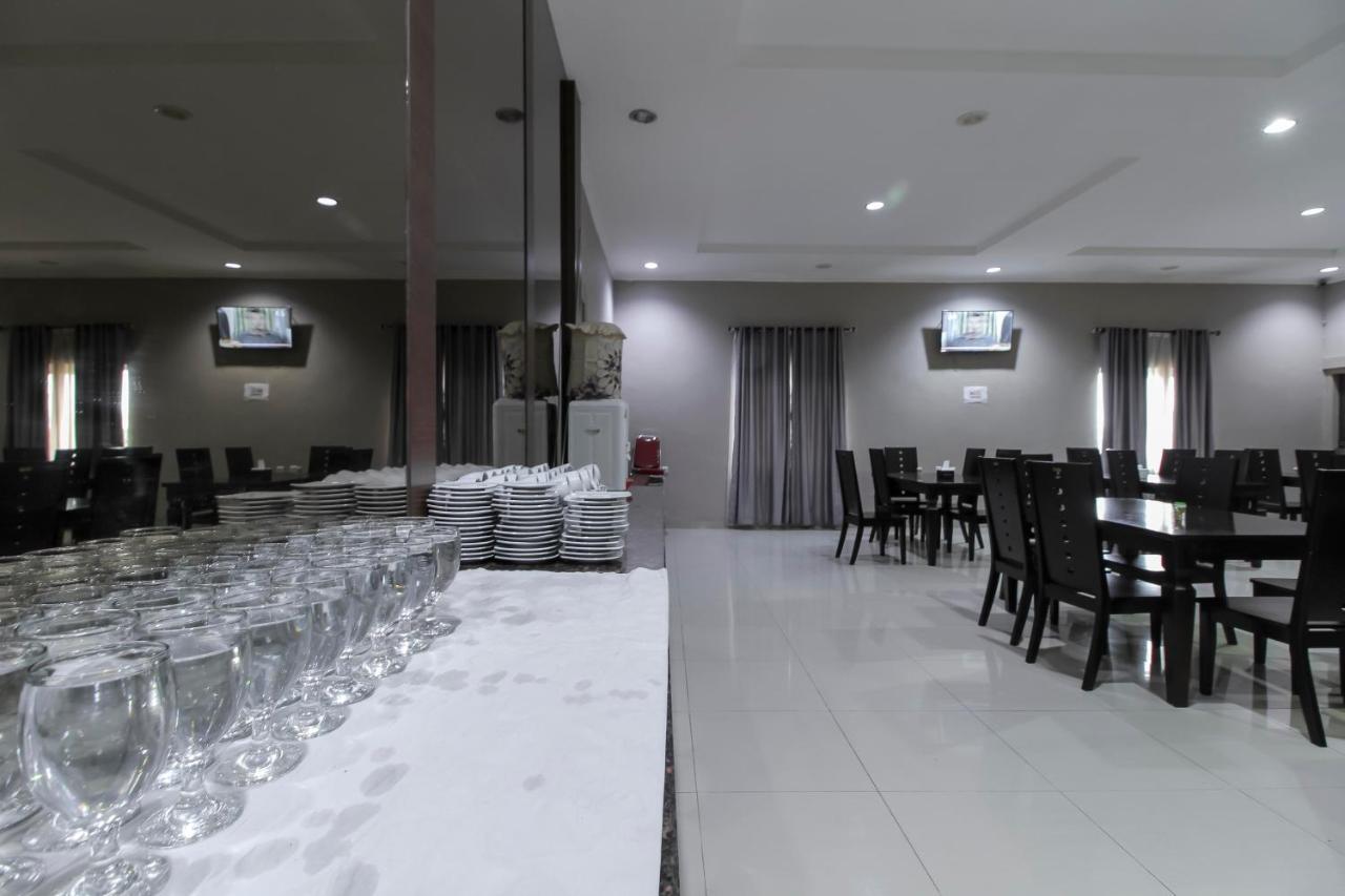 Reddoorz Plus Syariah @ Jalan Sriwijaya ميدان المظهر الخارجي الصورة