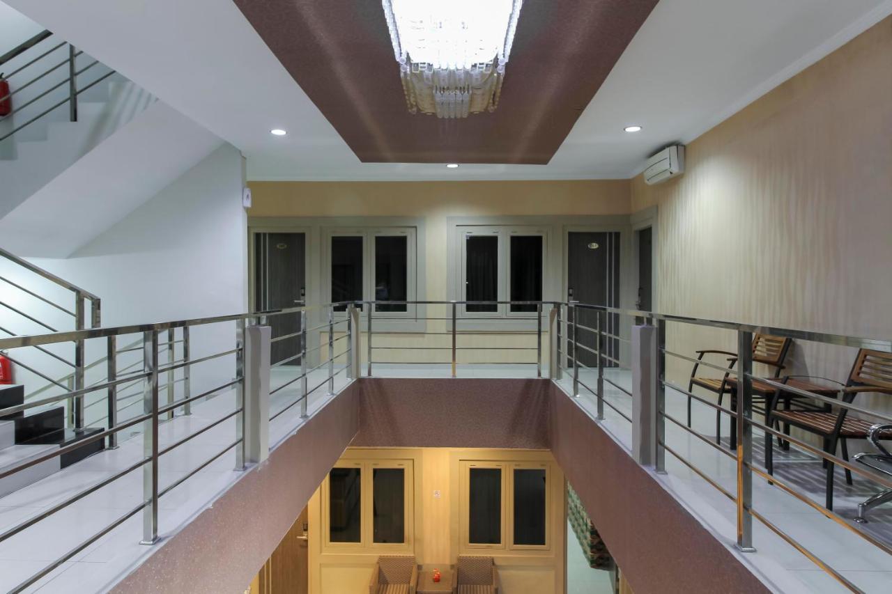 Reddoorz Plus Syariah @ Jalan Sriwijaya ميدان المظهر الخارجي الصورة